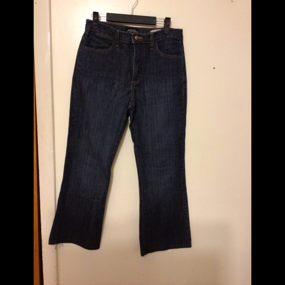 - NYDJ Tummy tuck Jeans Sz8P